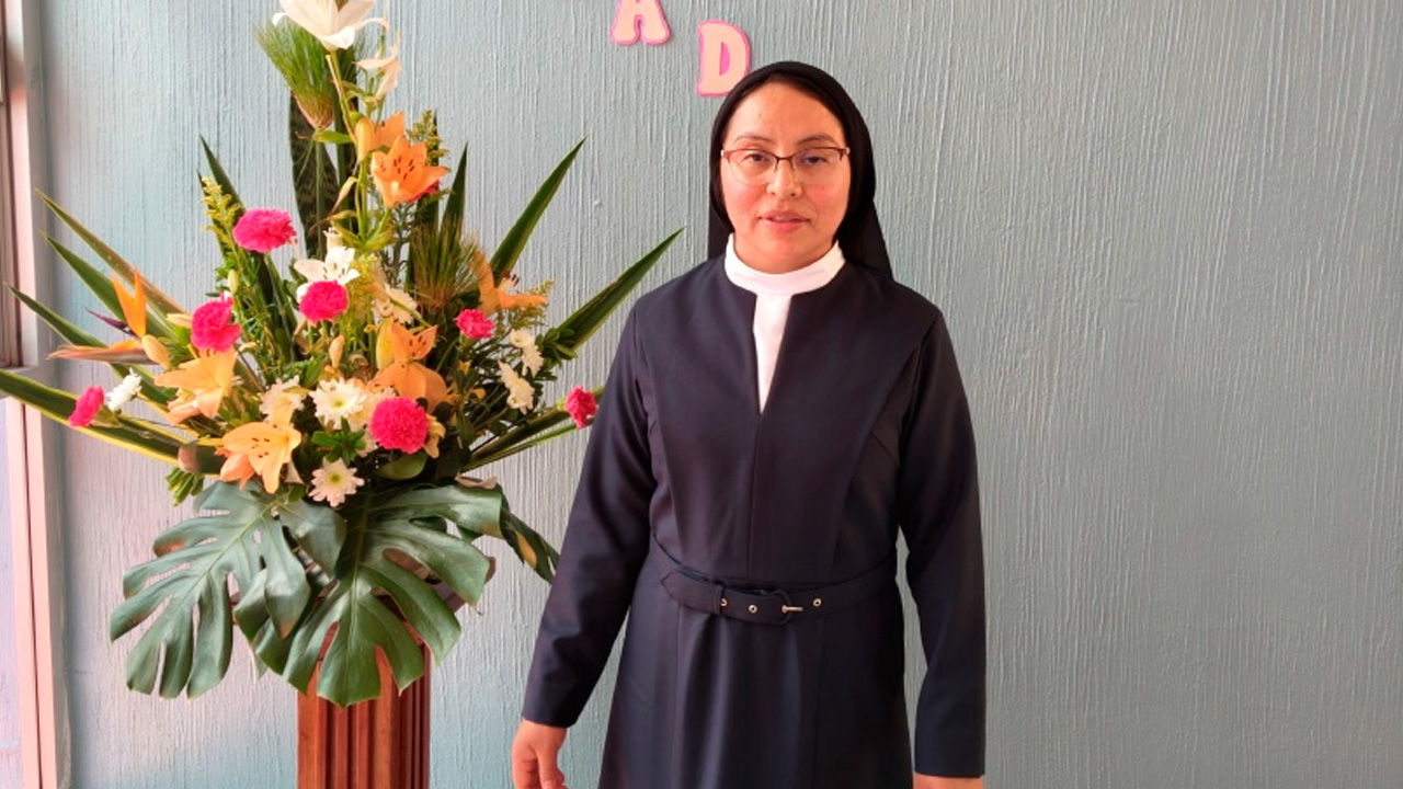 GRATITUD Y GOZO POR LA PRIMERA PROFESIÓN DE LA HERMANA DULCE JUDITH